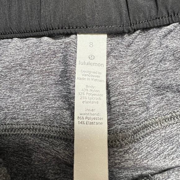 Lululemon On the Fly Crop Pants 23" SIZE 8 Heathered Black Travel Joggers - Picture 5 of 13